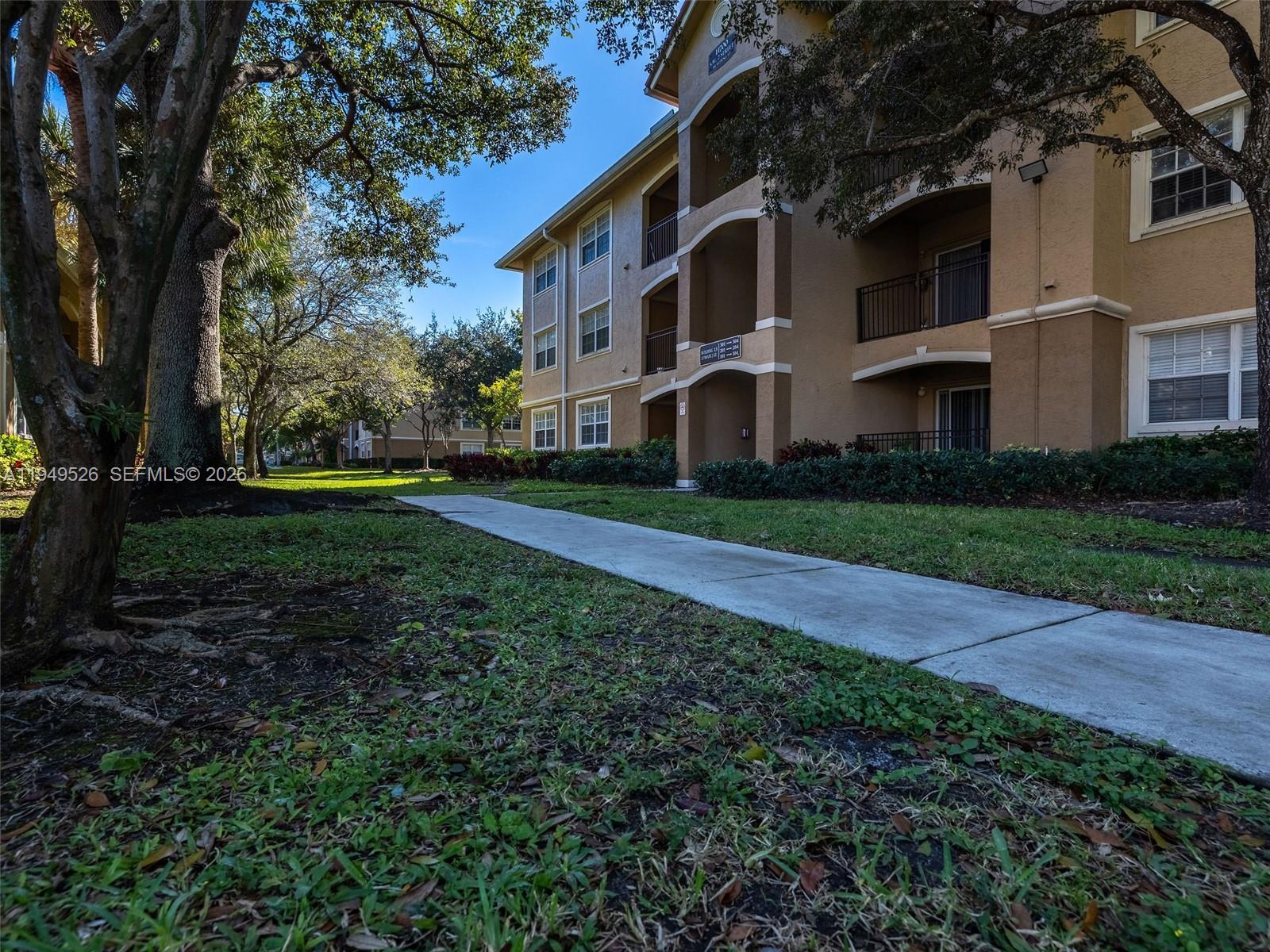 THE MARQUESA - Residential