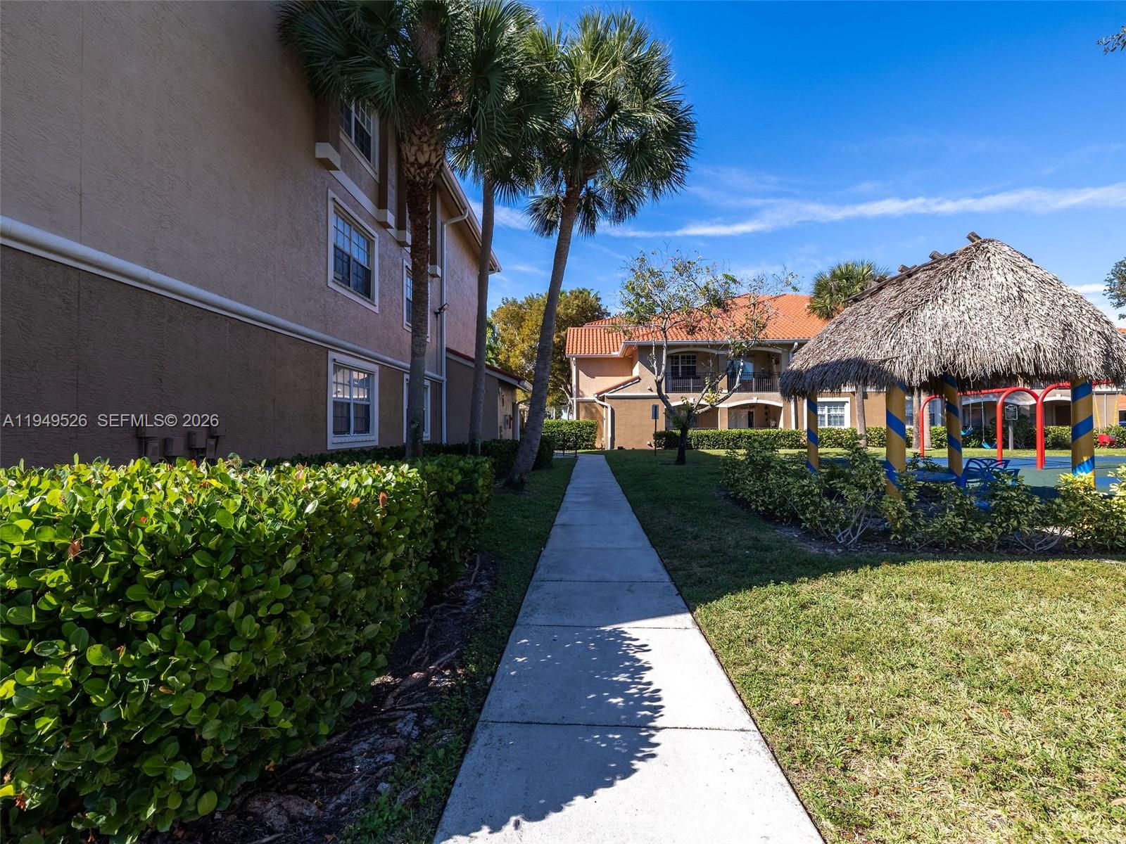 THE MARQUESA - Residential