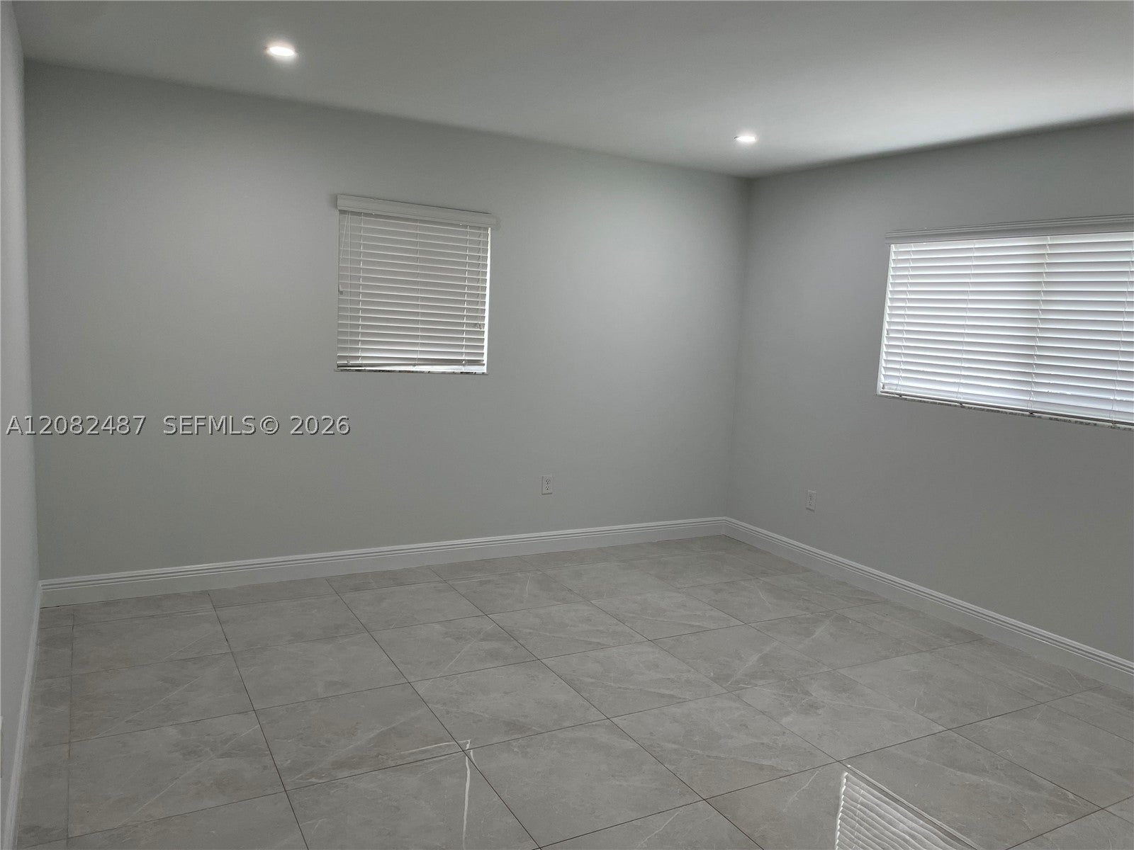 8640 SW 125th Ter