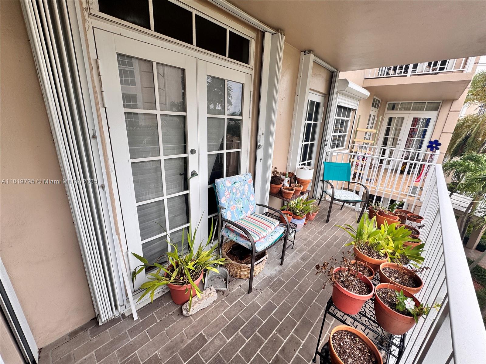 UNIVERSITY INN CONDO - Residential