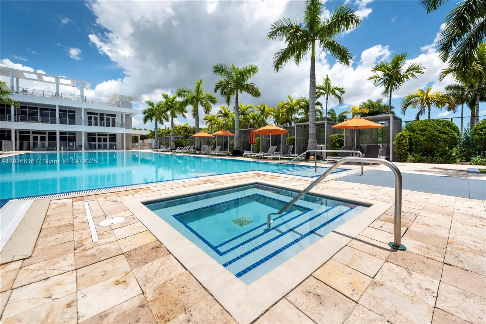 Doral, Florida 33178, United States, 3 Bedrooms Bedrooms, ,3 BathroomsBathrooms,Residential,Active,156452