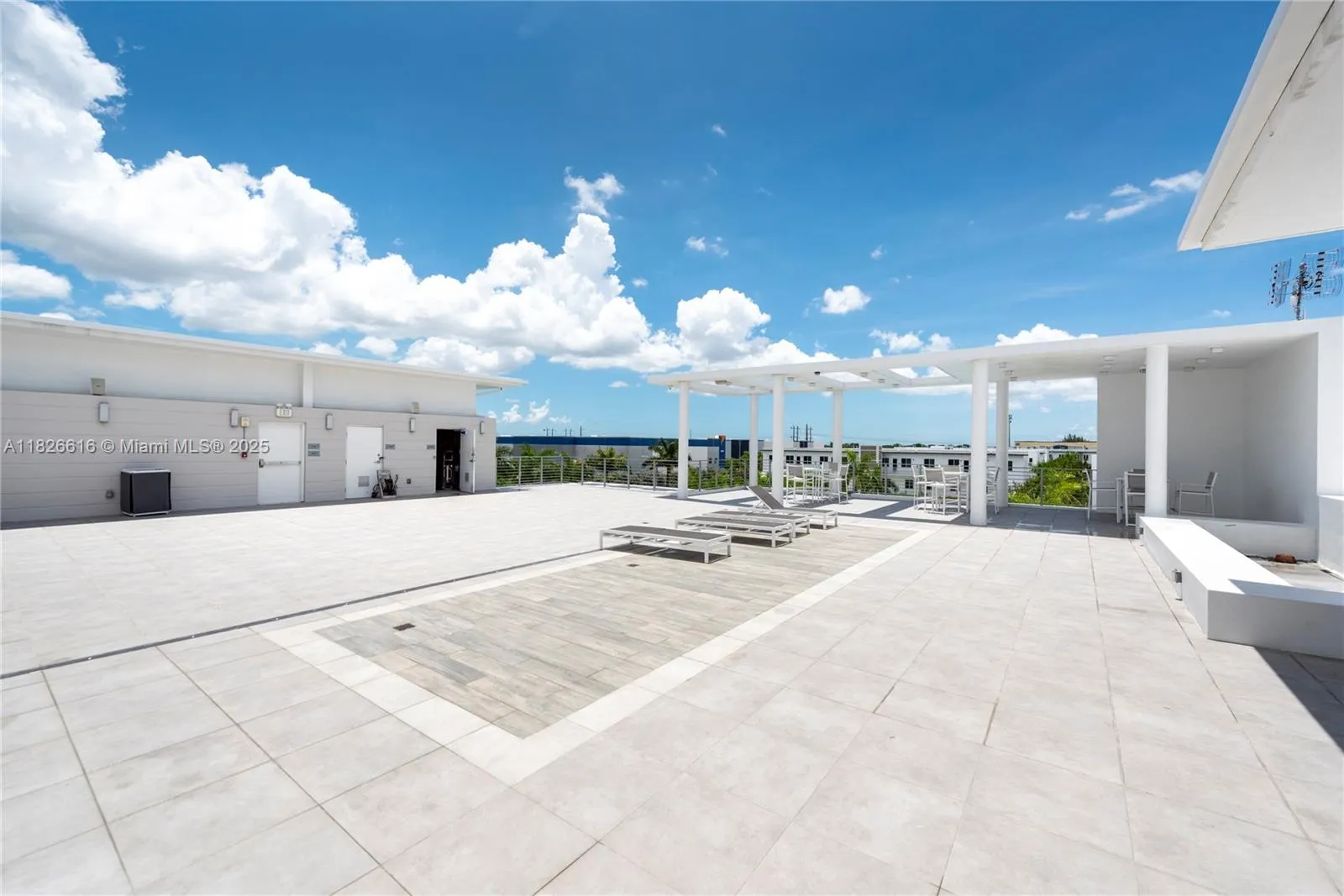 Doral, Florida 33178, United States, 3 Bedrooms Bedrooms, ,3 BathroomsBathrooms,Residential,Active,156452