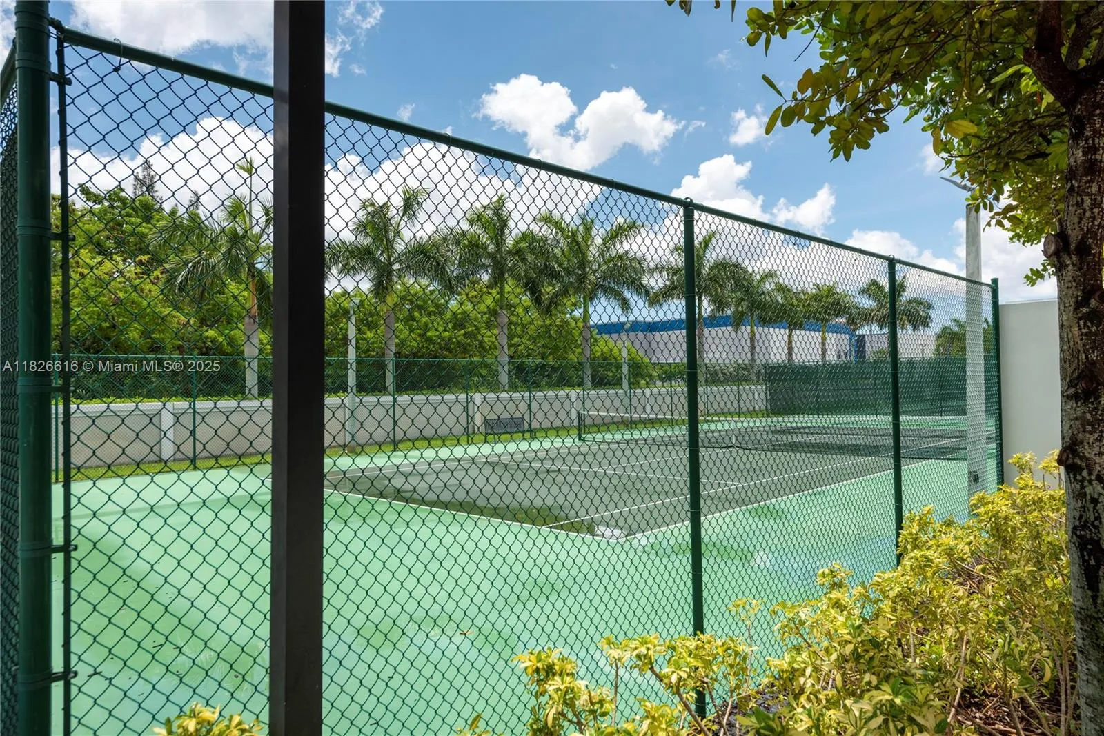 Doral, Florida 33178, United States, 3 Bedrooms Bedrooms, ,3 BathroomsBathrooms,Residential,Active,156452