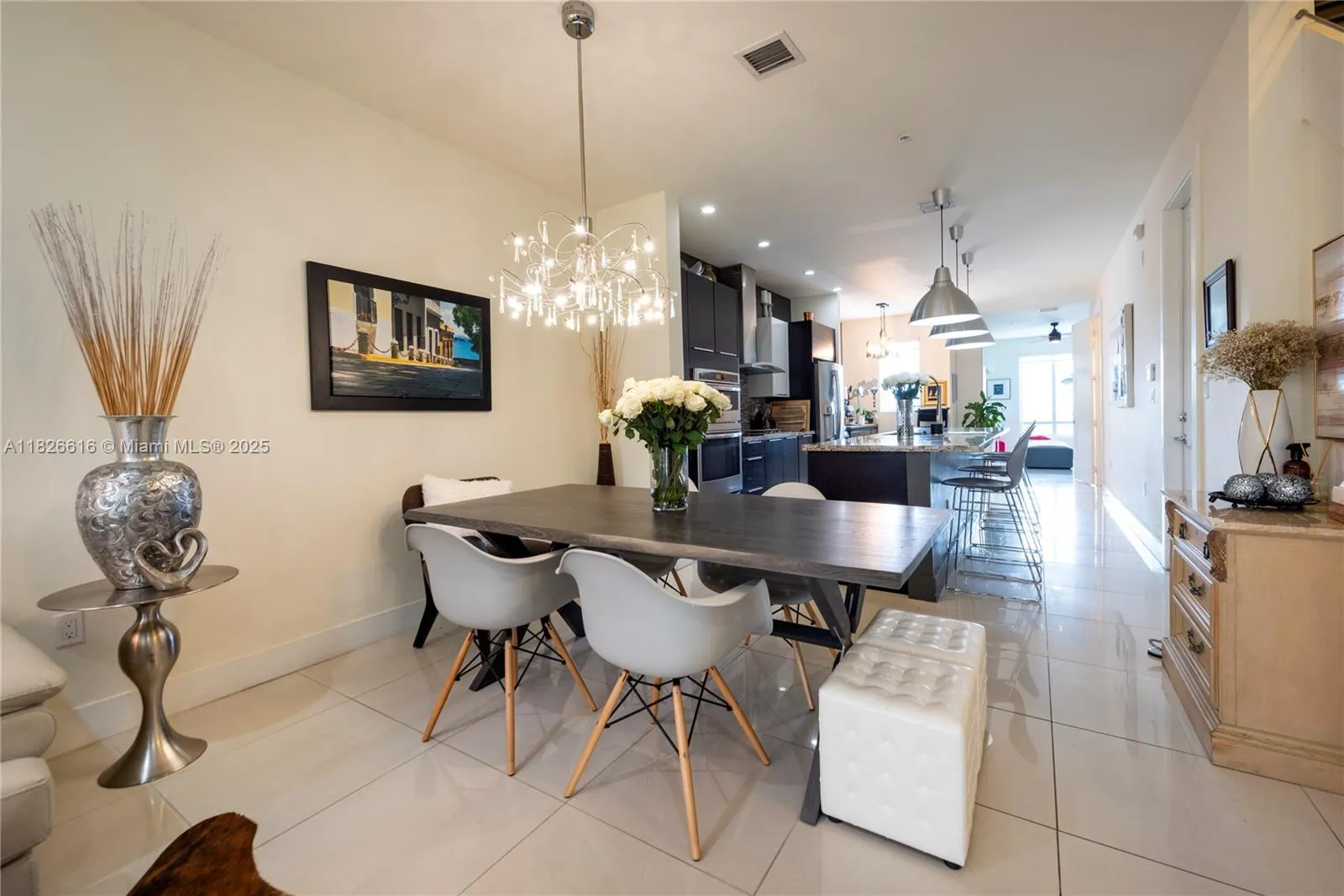 Doral, Florida 33178, United States, 3 Bedrooms Bedrooms, ,3 BathroomsBathrooms,Residential,Active,156452