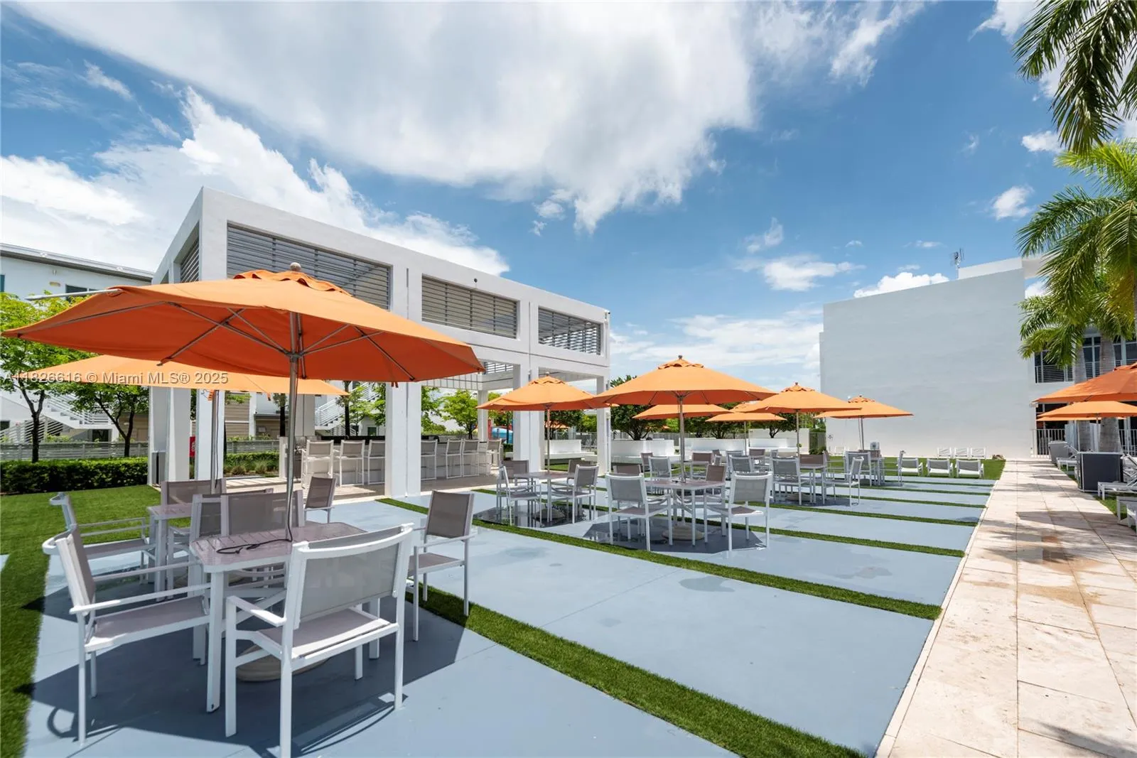 Doral, Florida 33178, United States, 3 Bedrooms Bedrooms, ,3 BathroomsBathrooms,Residential,Active,156452