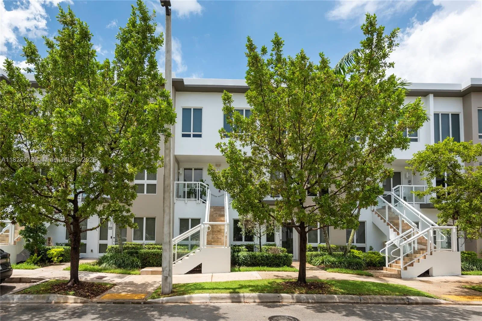 Doral, Florida 33178, United States, 3 Bedrooms Bedrooms, ,3 BathroomsBathrooms,Residential,Active,156452