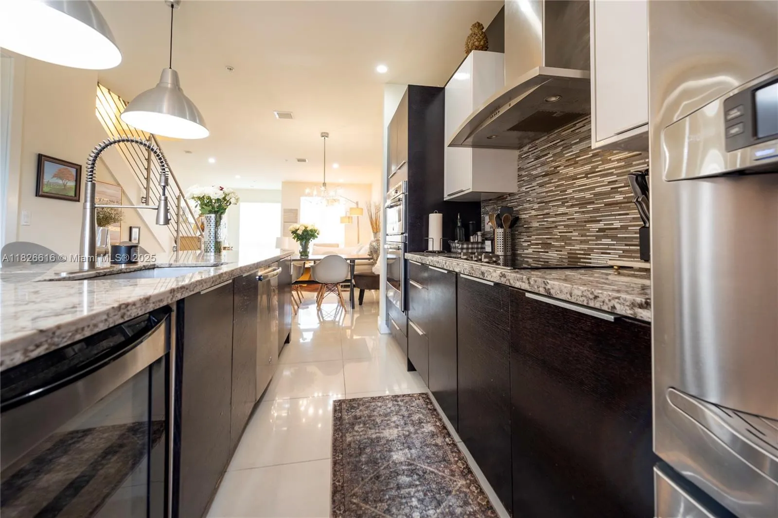 Doral, Florida 33178, United States, 3 Bedrooms Bedrooms, ,3 BathroomsBathrooms,Residential,Active,156452