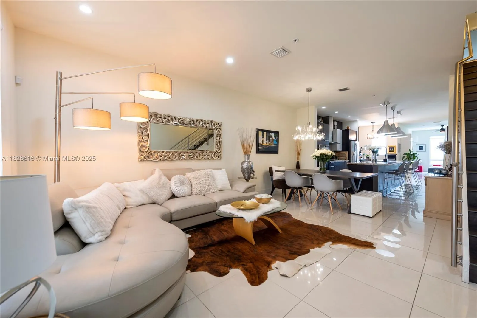 Doral, Florida 33178, United States, 3 Bedrooms Bedrooms, ,3 BathroomsBathrooms,Residential,Active,156452