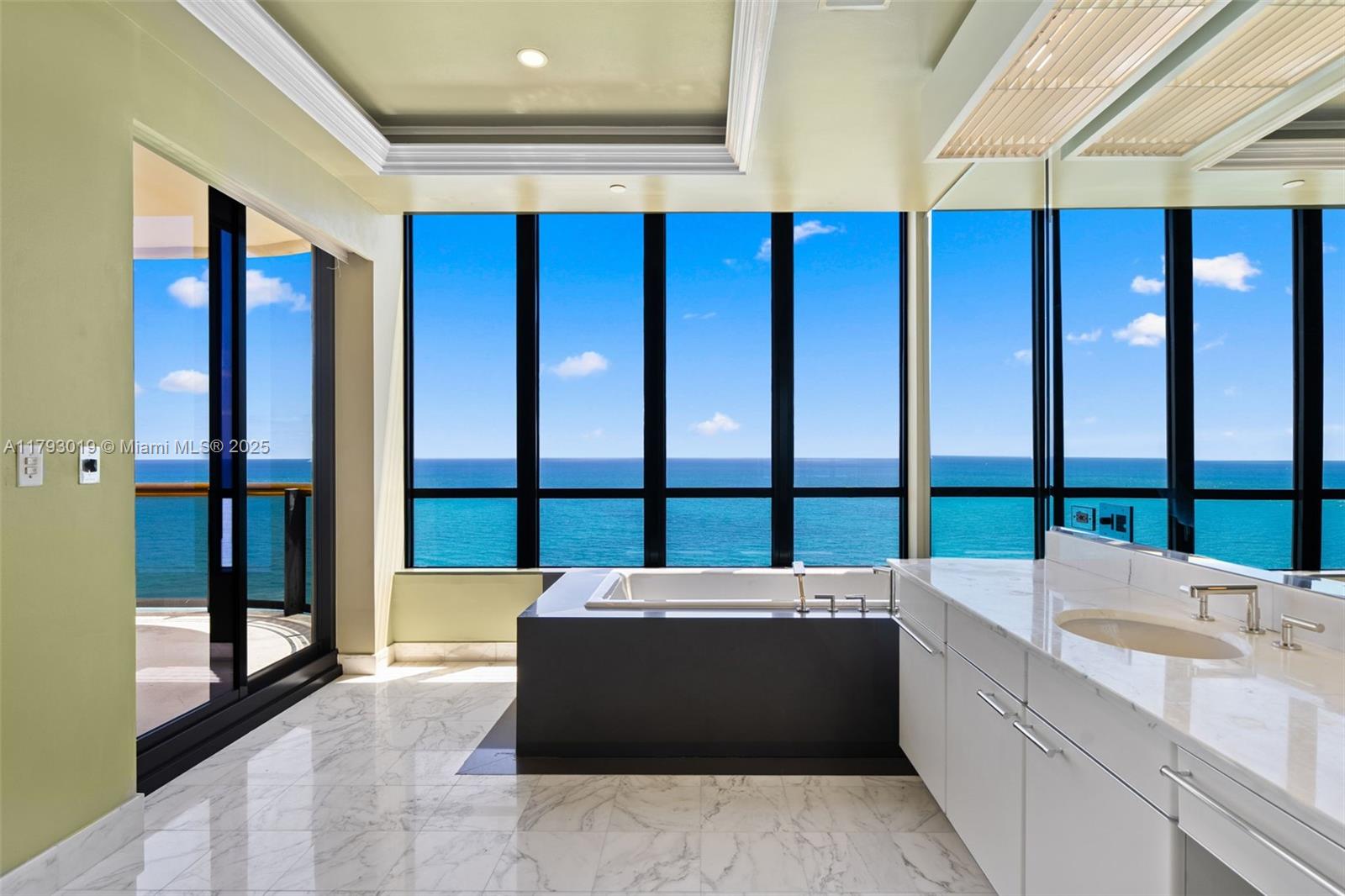 BAL HARBOUR TOWER CONDO - Residential