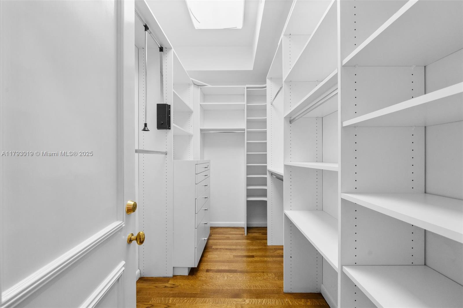 BAL HARBOUR TOWER CONDO - Residential