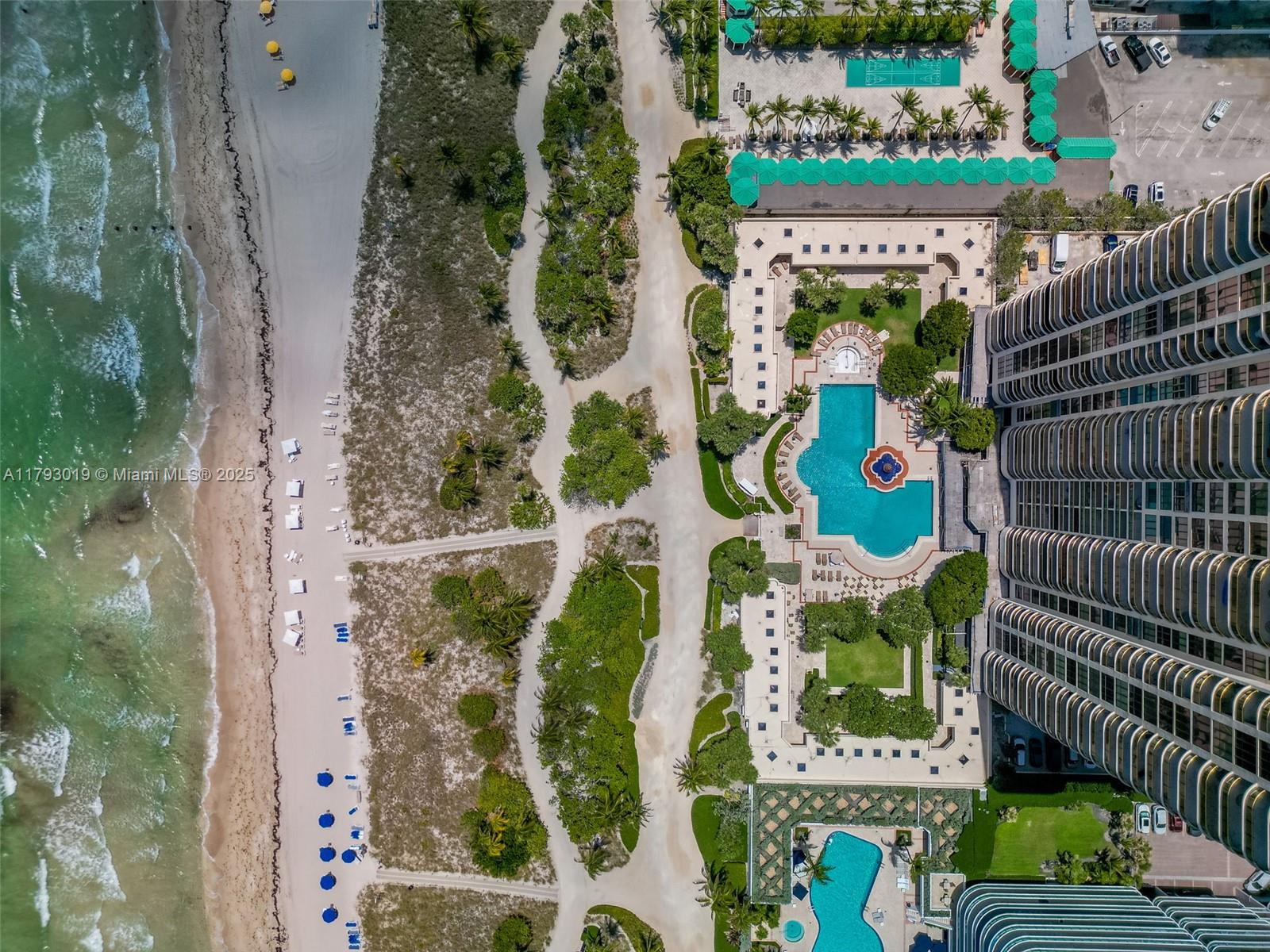 BAL HARBOUR TOWER CONDO - Residential