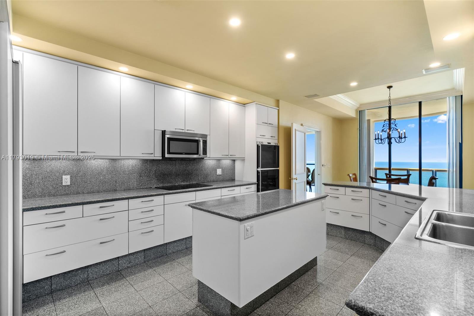 BAL HARBOUR TOWER CONDO - Residential