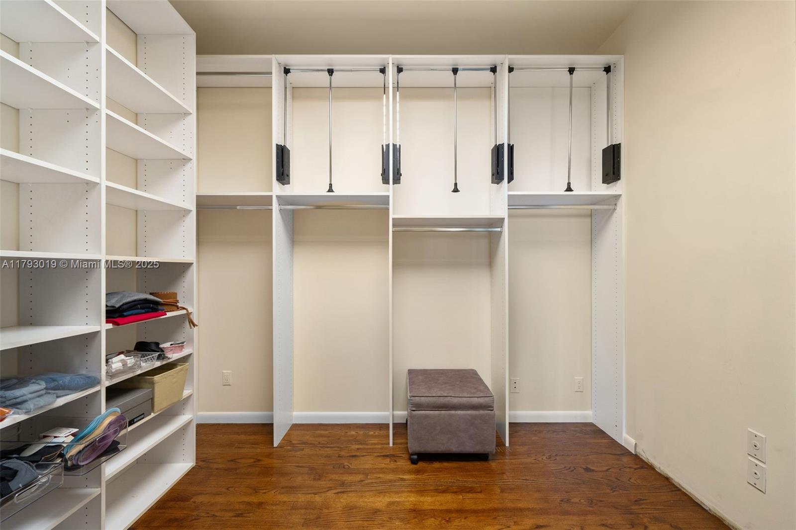 BAL HARBOUR TOWER CONDO - Residential