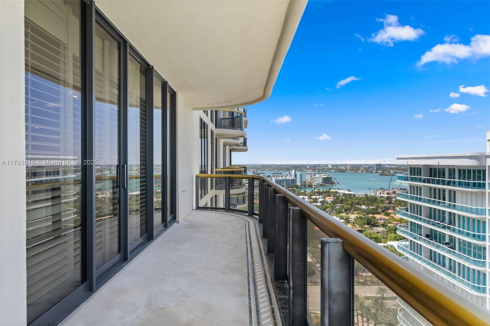 BAL HARBOUR TOWER CONDO - Residential