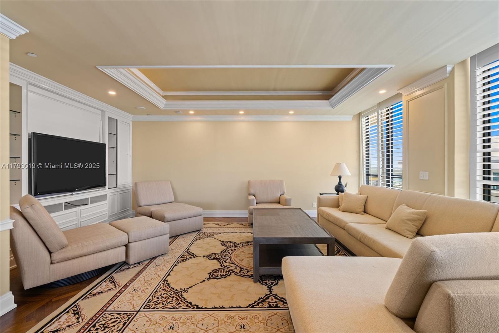 BAL HARBOUR TOWER CONDO - Residential