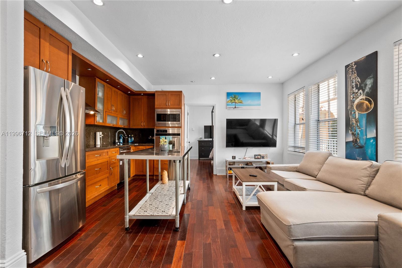 1027 Pennsylvania Ave 102