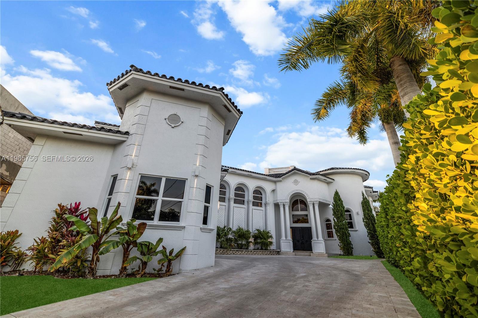 EASTERN SHORES - Residential