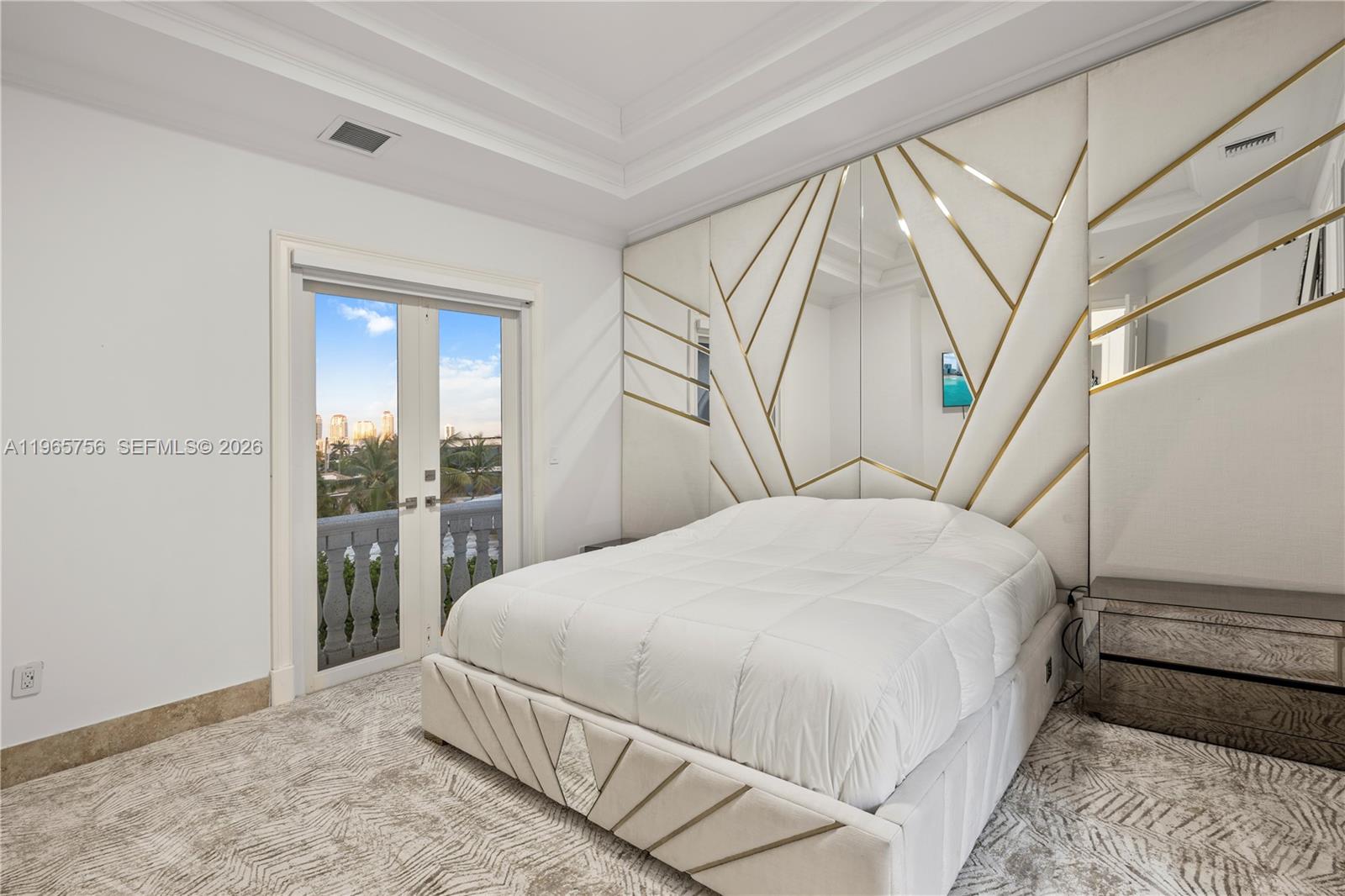 EASTERN SHORES - Residential