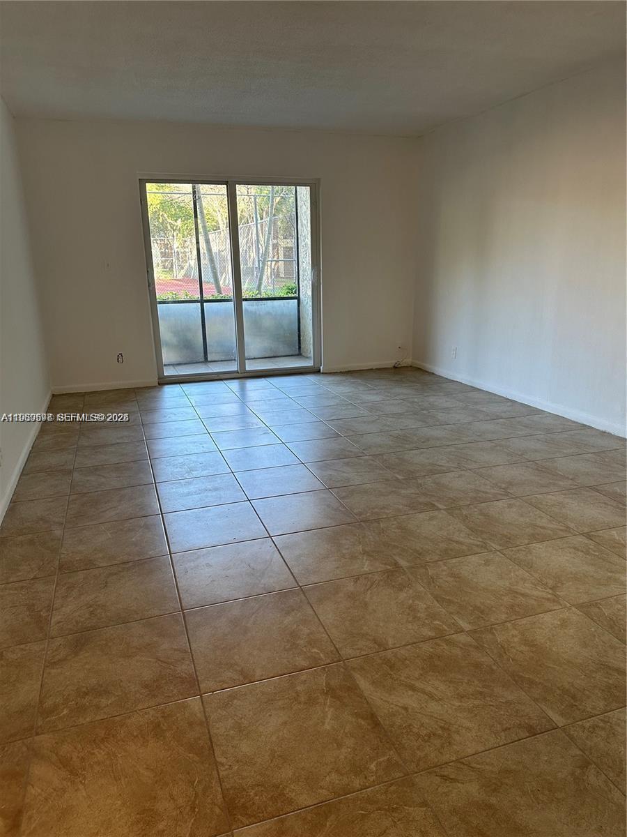 BARCELONA CONDO NORTH BLD - Residential Lease