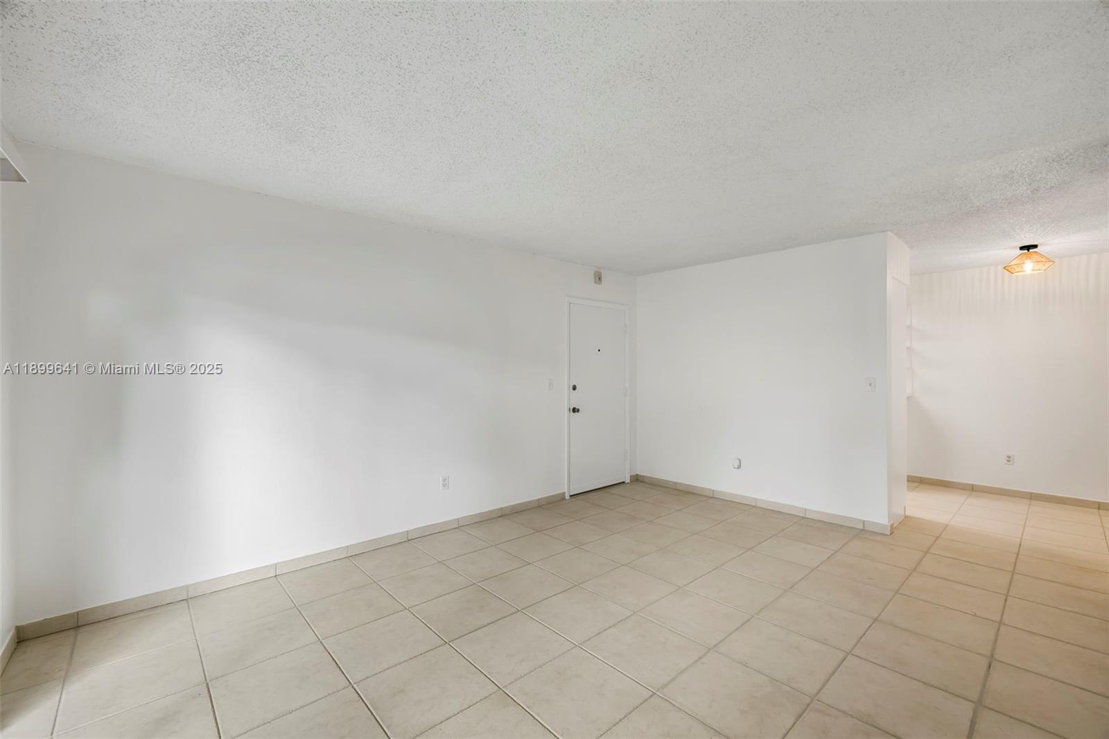 SPANISH TRACE CONDO - Residential