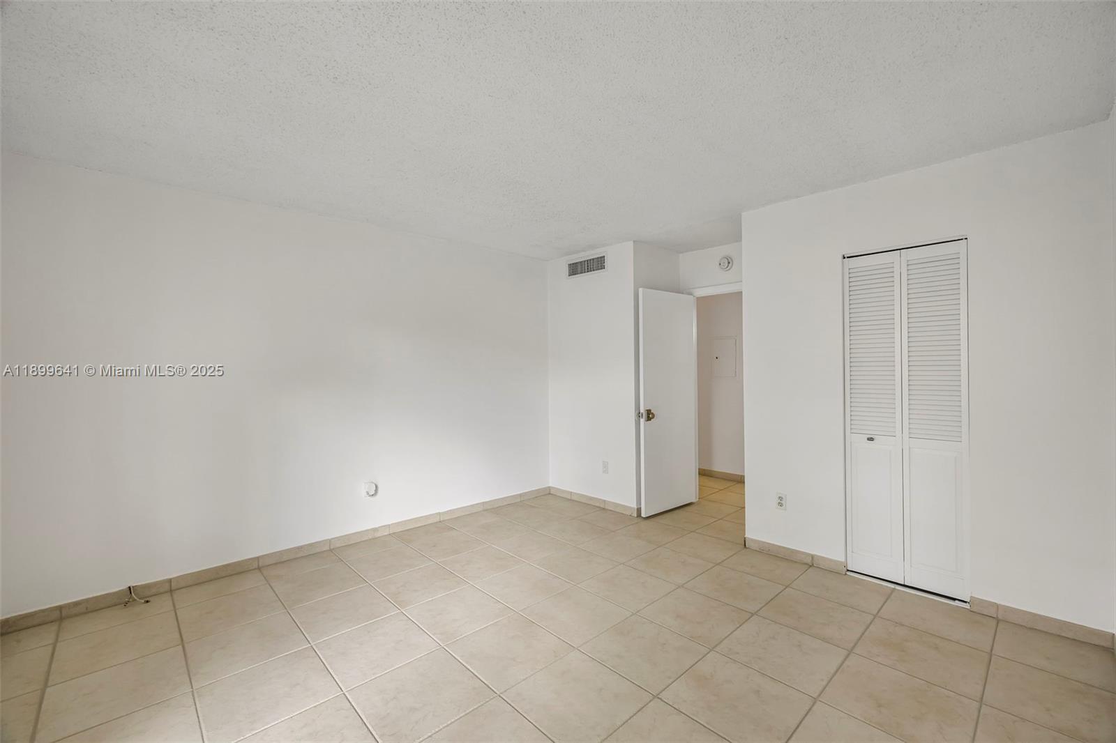 SPANISH TRACE CONDO - Residential