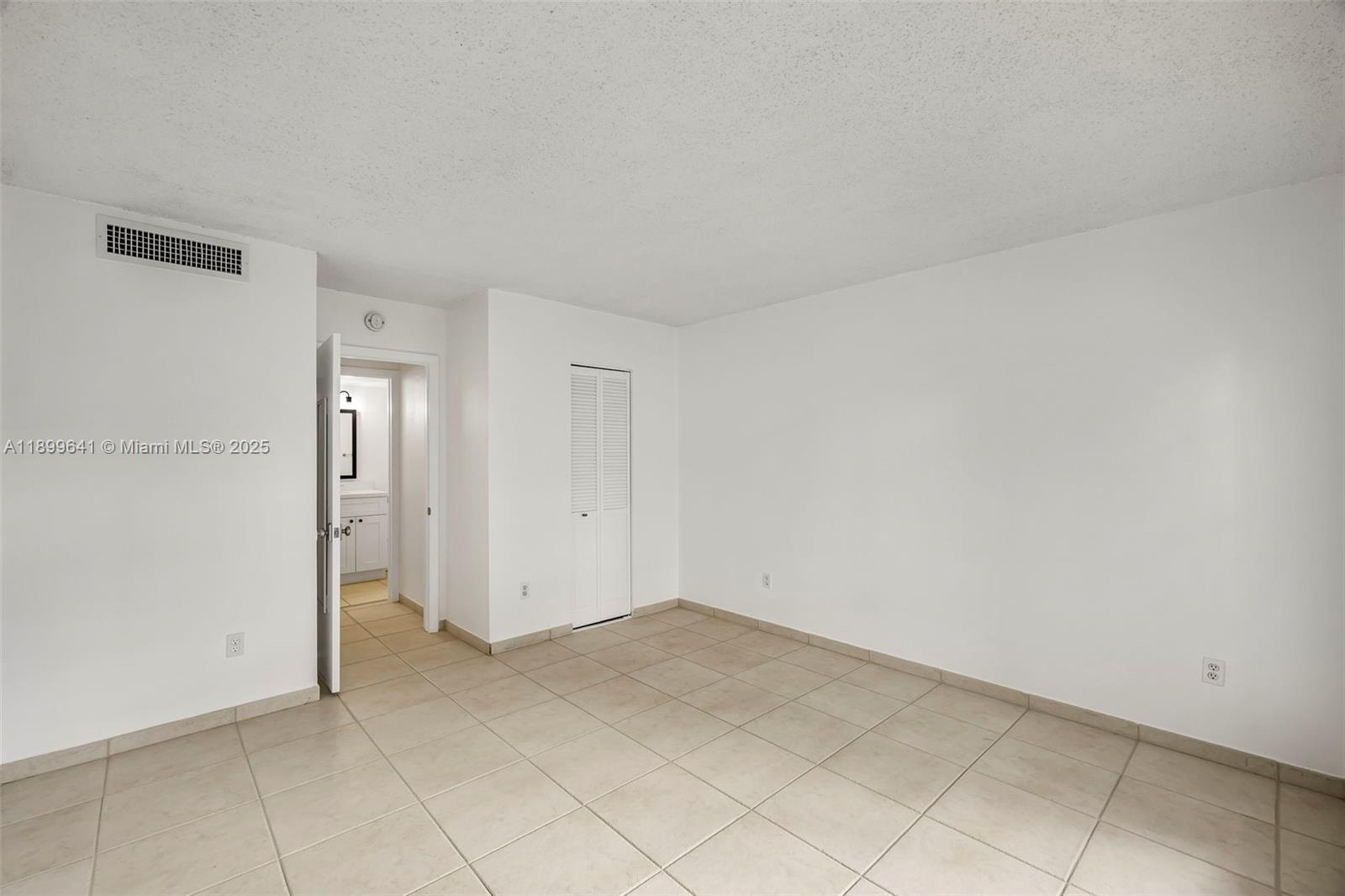 SPANISH TRACE CONDO - Residential
