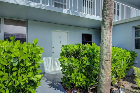 A home in Oakland Park