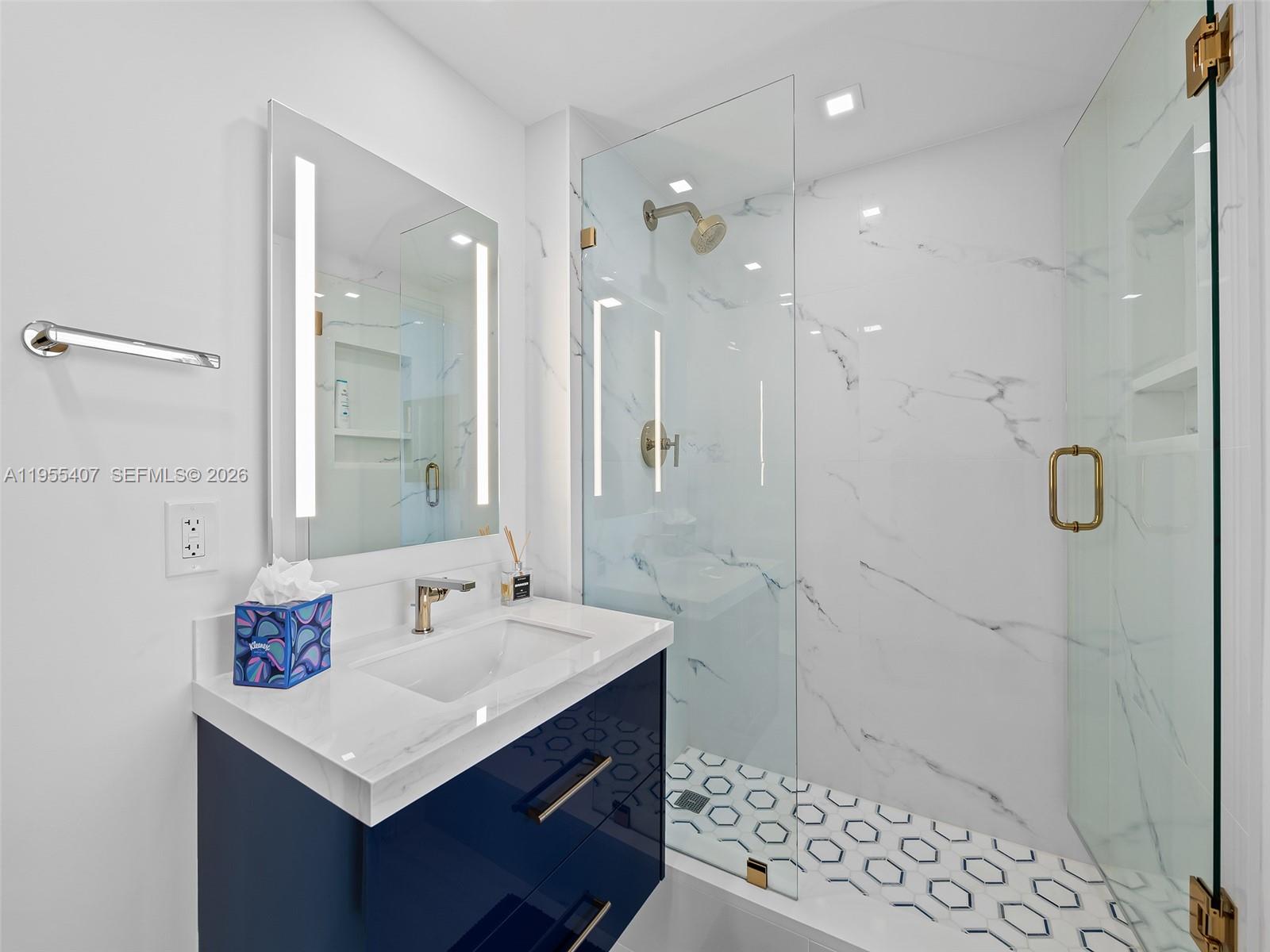 LAS OLAS RIVER HOUSE COND - Residential