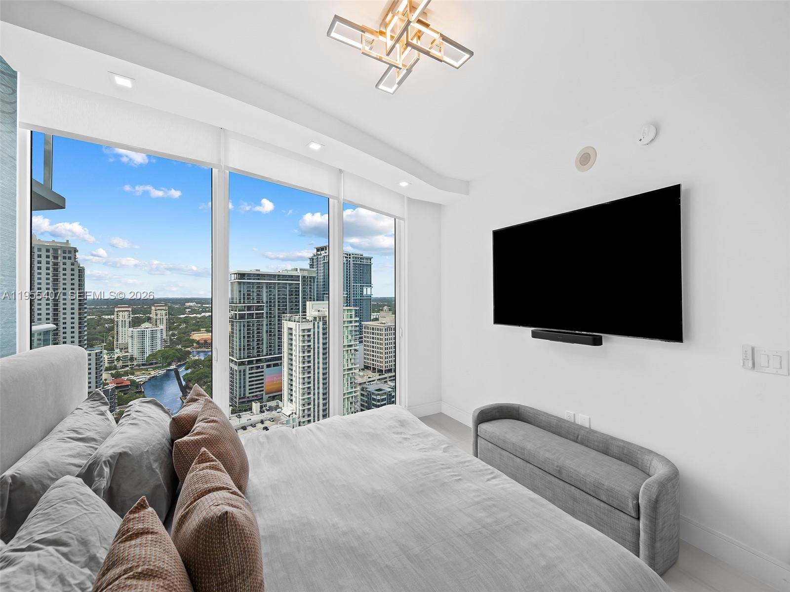 LAS OLAS RIVER HOUSE COND - Residential