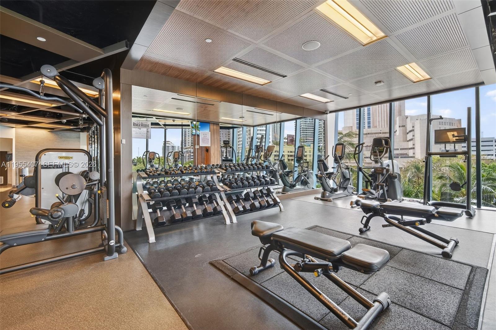 LAS OLAS RIVER HOUSE COND - Residential