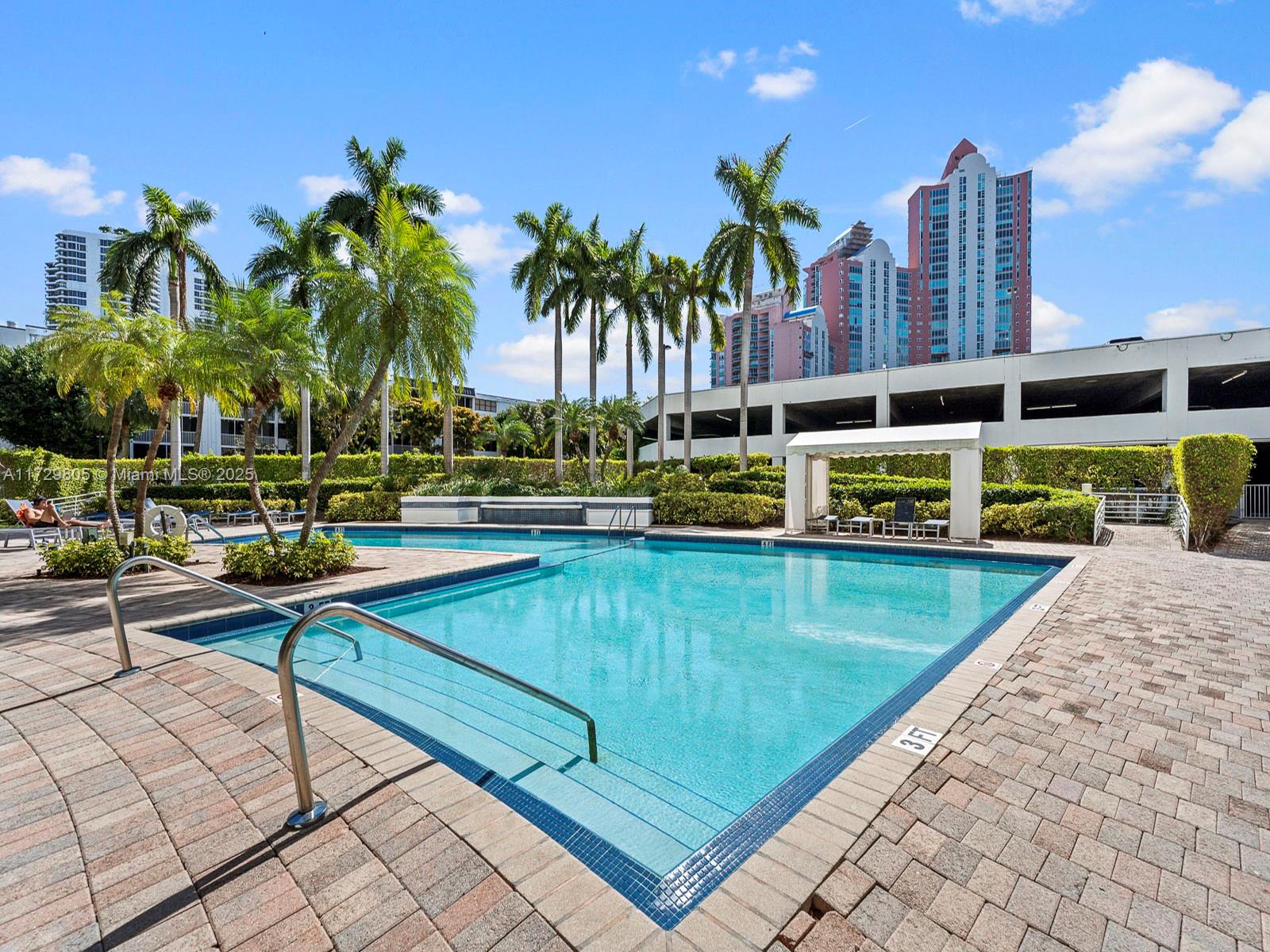 PARC CENTRAL AVENTURA EAS - Residential
