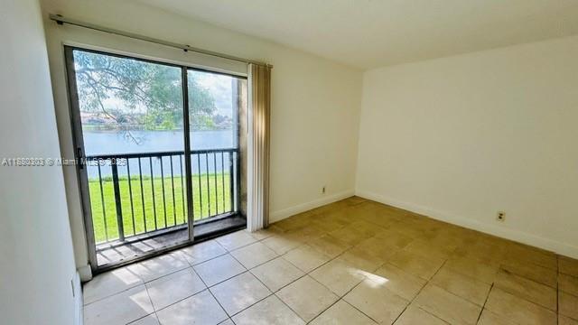 LAKESHORE AT UNIVERSITY P - Residential