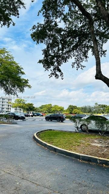LAKESHORE AT UNIVERSITY P - Residential