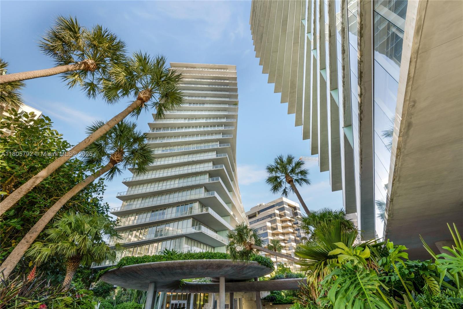 2669 S Bayshore Dr 1403N