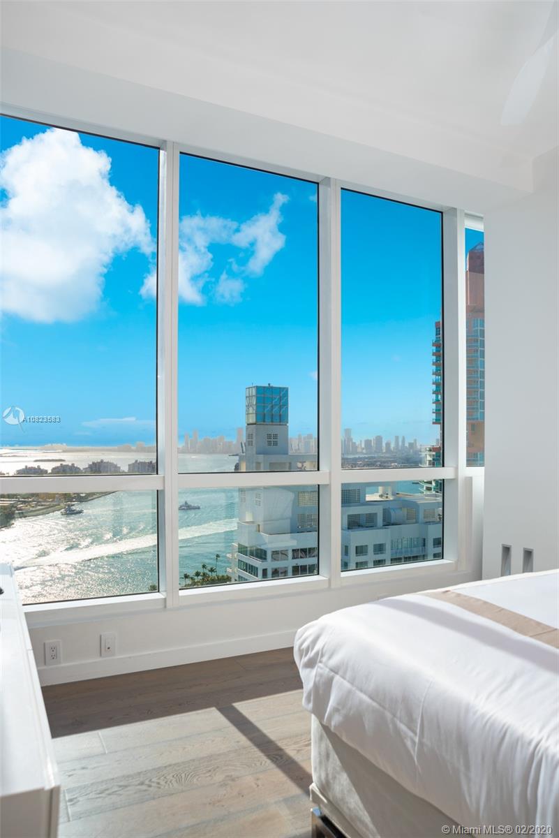 CONTINUUM ON SOUTH BEACH - Residential