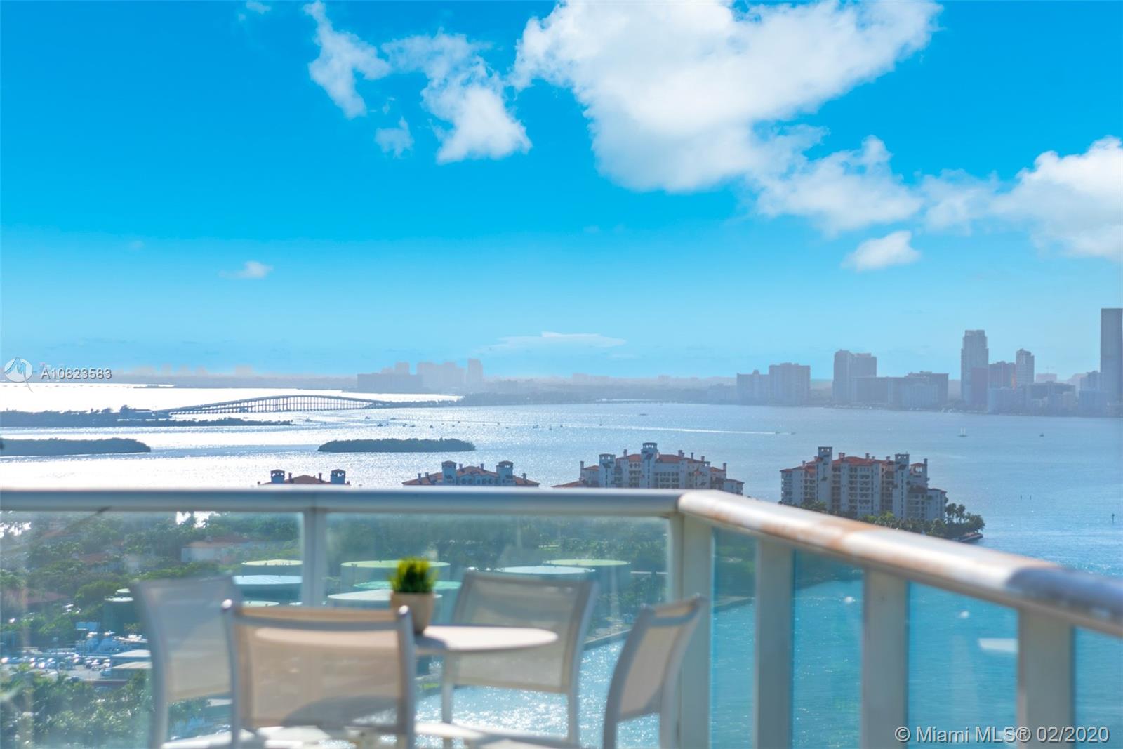 CONTINUUM ON SOUTH BEACH - Residential