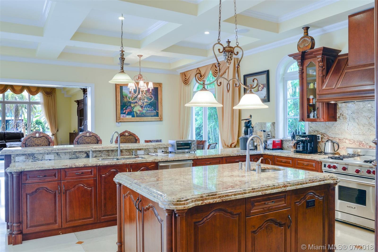 GOLDEN BEACH SEC E - Residential