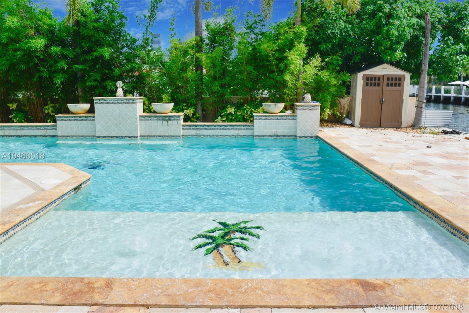 GOLDEN BEACH SEC E - Residential