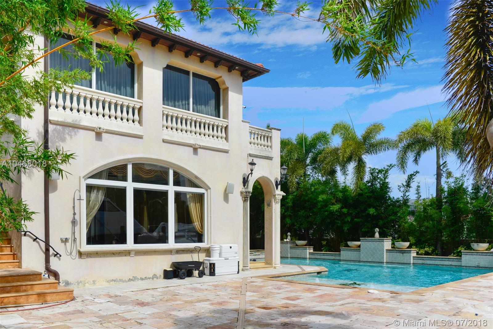 GOLDEN BEACH SEC E - Residential