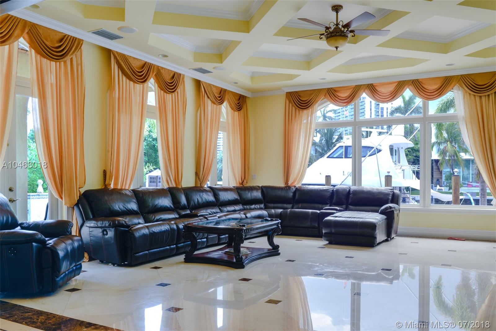 GOLDEN BEACH SEC E - Residential