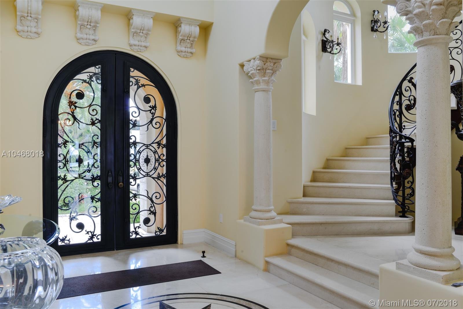 GOLDEN BEACH SEC E - Residential