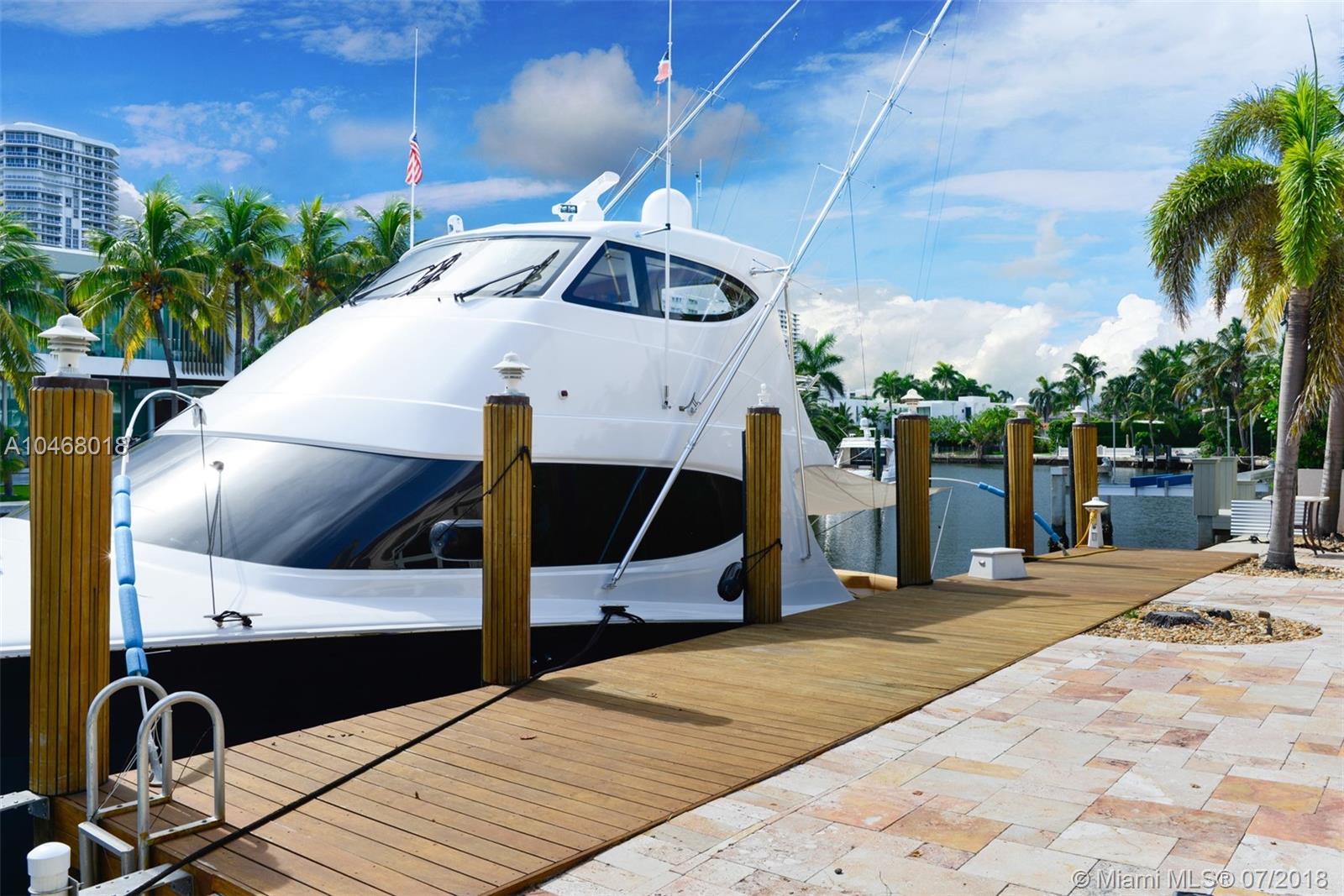 GOLDEN BEACH SEC E - Residential