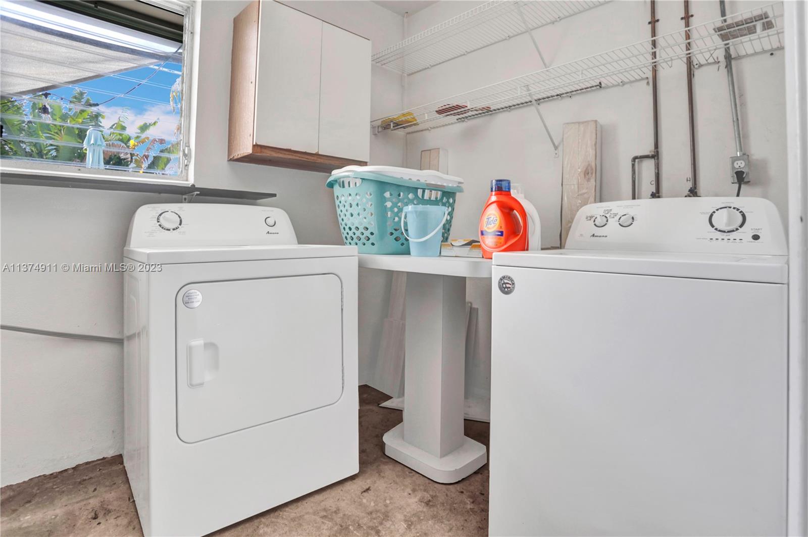 VENETIAN ISLES 3RD SEC - Residential