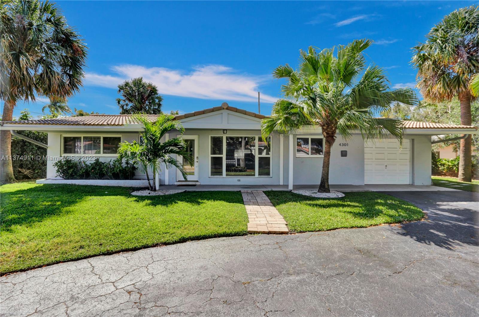 VENETIAN ISLES 3RD SEC - Residential