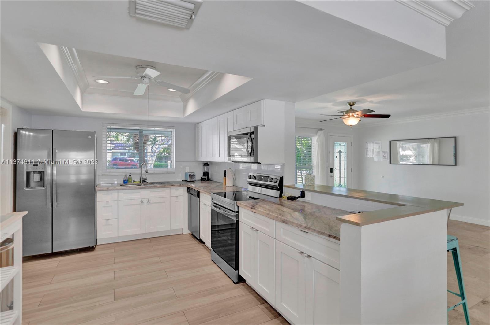 VENETIAN ISLES 3RD SEC - Residential