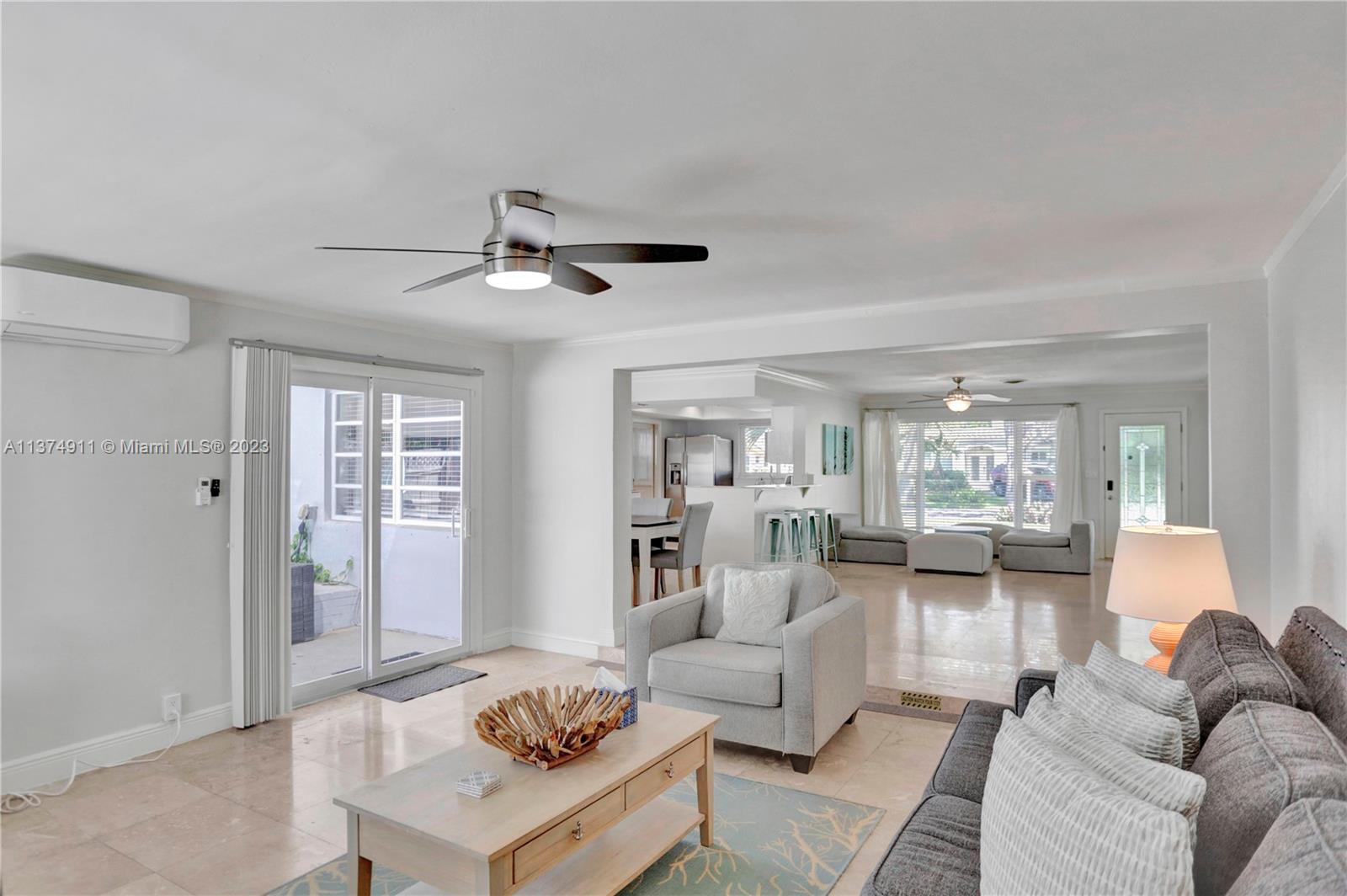 VENETIAN ISLES 3RD SEC - Residential