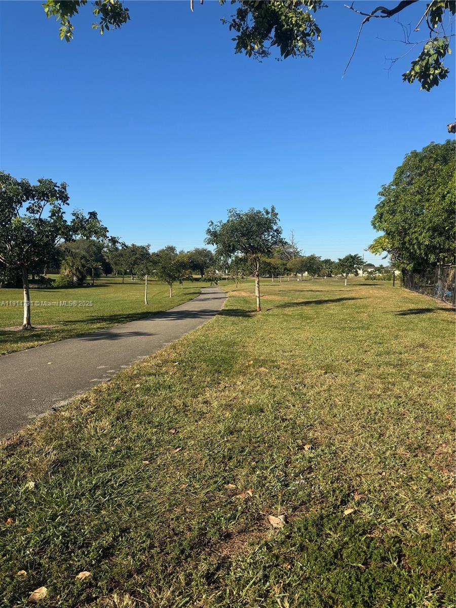 SHOMA HOMES AT COUNTRY CL - Residential Lease