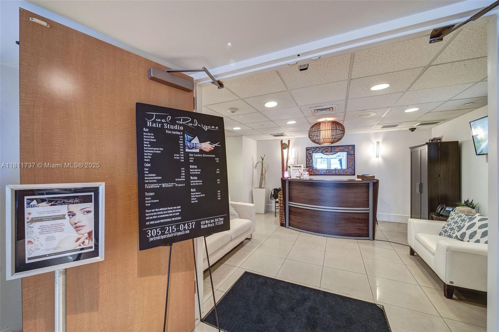 THE FLORIDIAN CONDO - Residential Lease