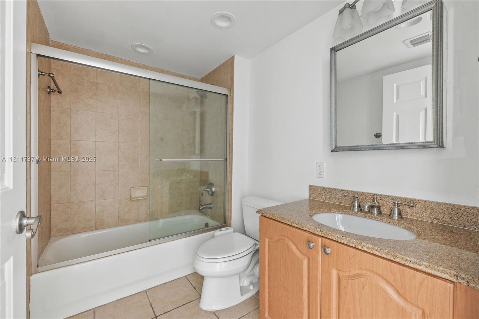 THE FLORIDIAN CONDO - Residential Lease