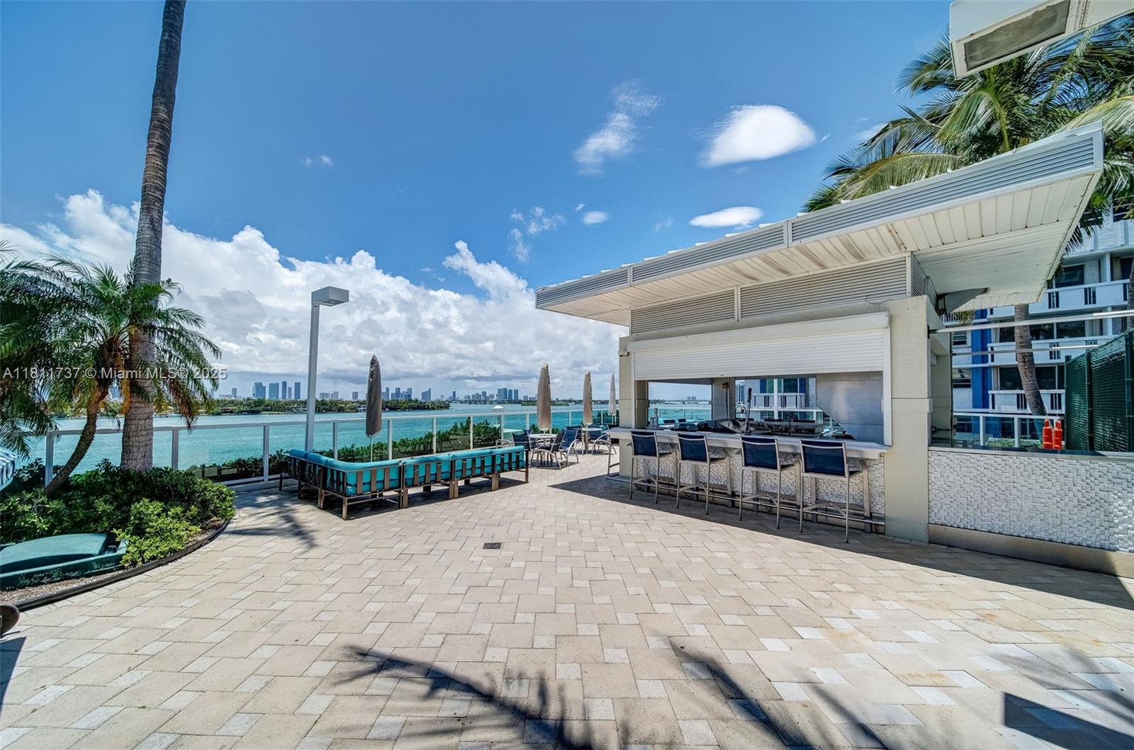 THE FLORIDIAN CONDO - Residential Lease